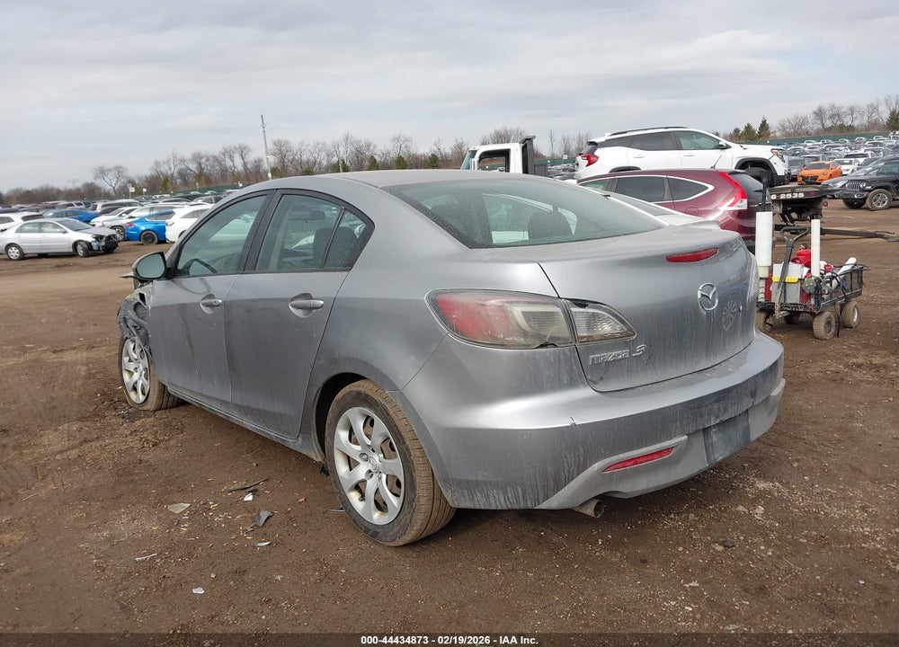 2011 MAZDA 3 I SPORT VIN: JM1BL1UG6B1394873