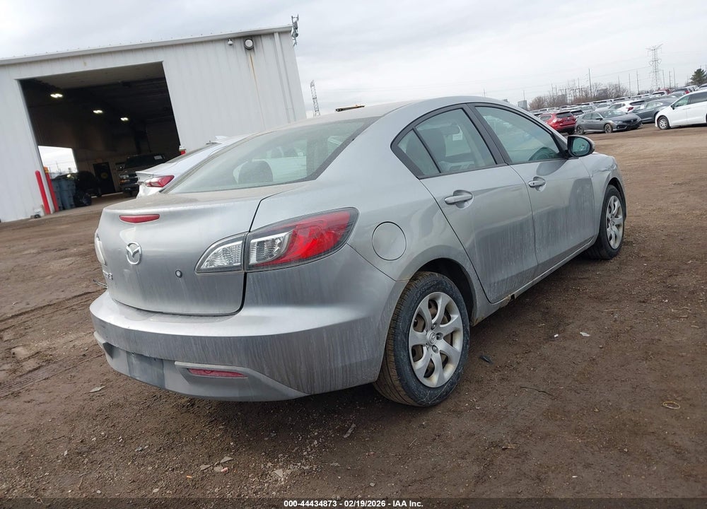 2011 MAZDA 3 I SPORT VIN: JM1BL1UG6B1394873
