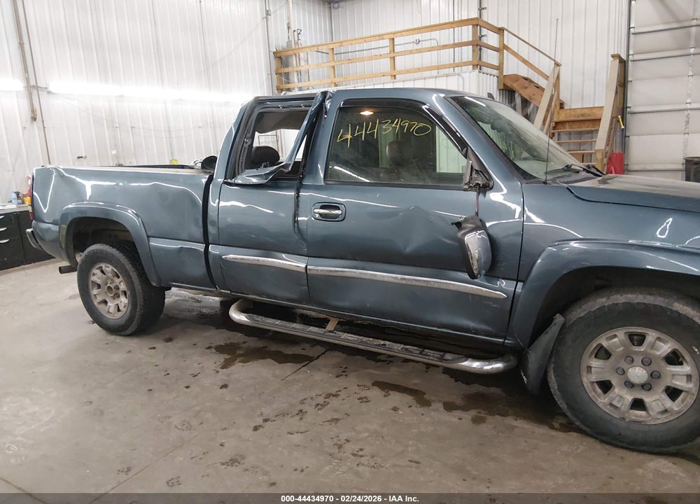 2007 GMC SIERRA 1500 CLASSIC SLT VIN: 1GTEK19Z37E193748