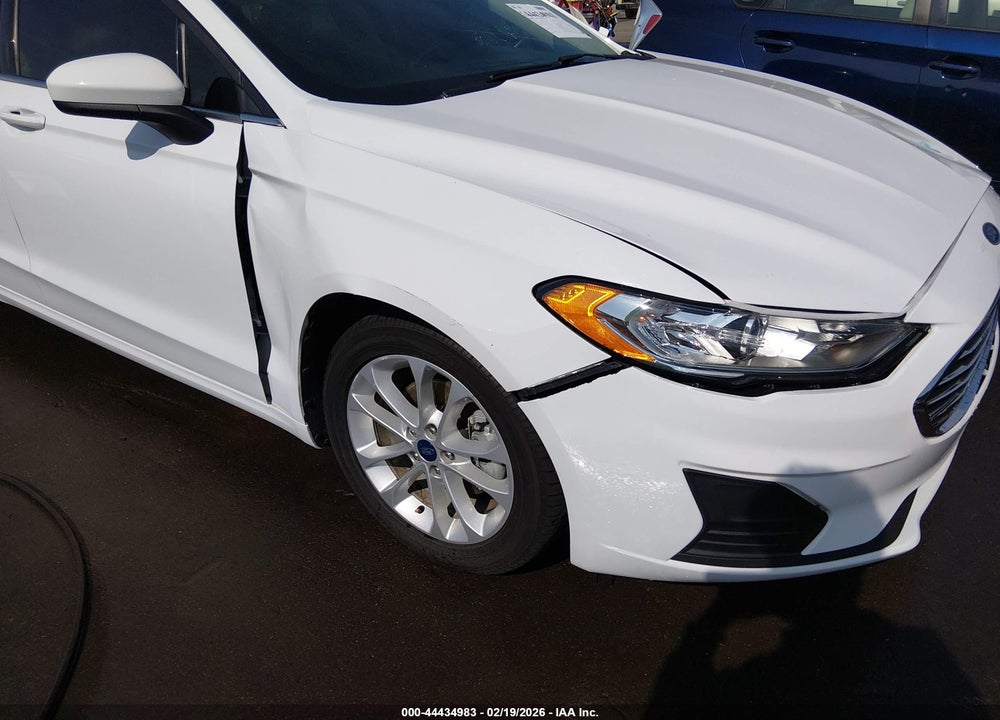 2019 FORD FUSION SE VIN: 3FA6P0HD2KR159480