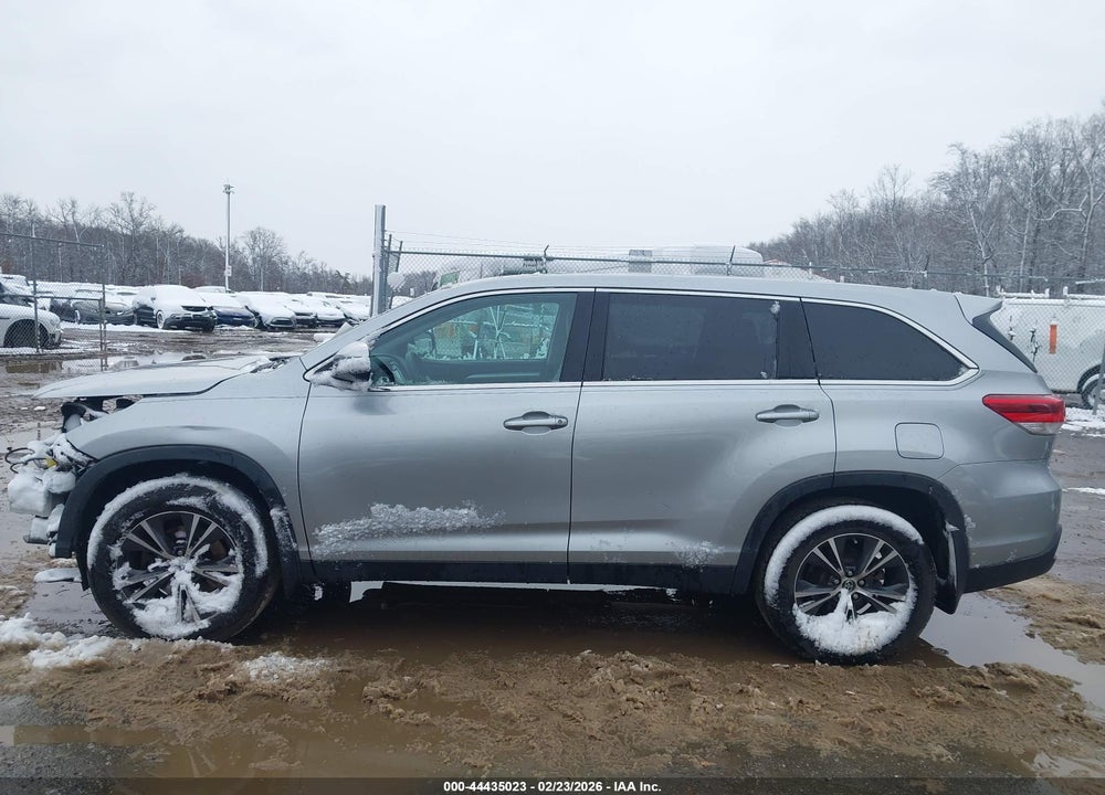 2019 TOYOTA HIGHLANDER LE VIN: 5TDBZRFH5KS734634