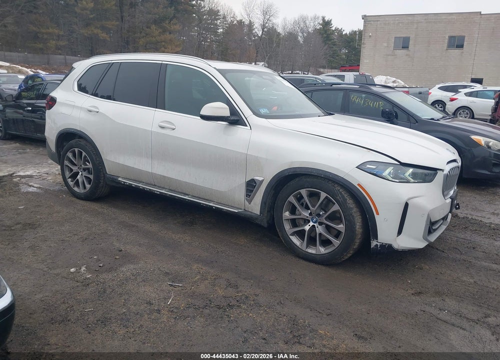 2025 BMW X5 VIN: 5UX43EU04S9X56475