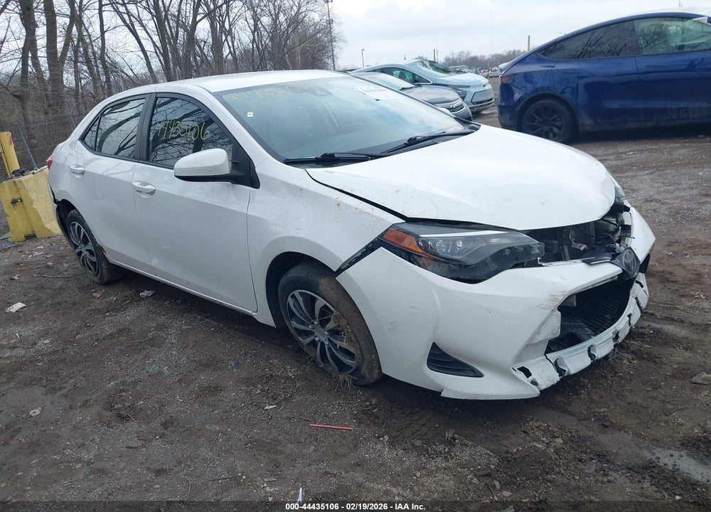 2017 TOYOTA COROLLA LE VIN: 2T1BURHE0HC880670
