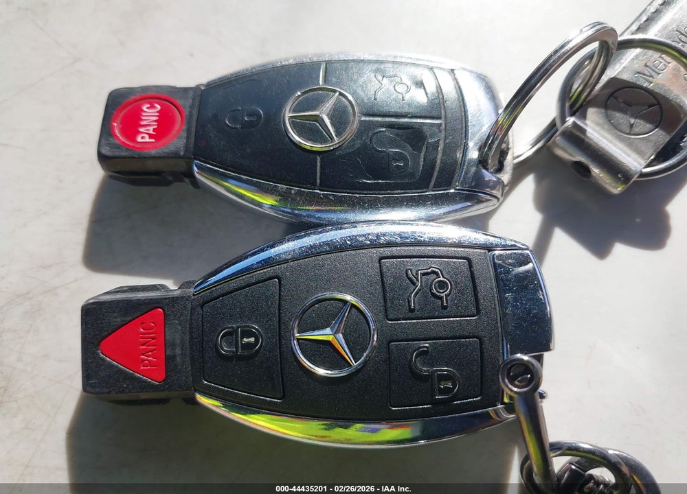2008 MERCEDES-BENZ C 300 VIN: WDDGF54X88F145920