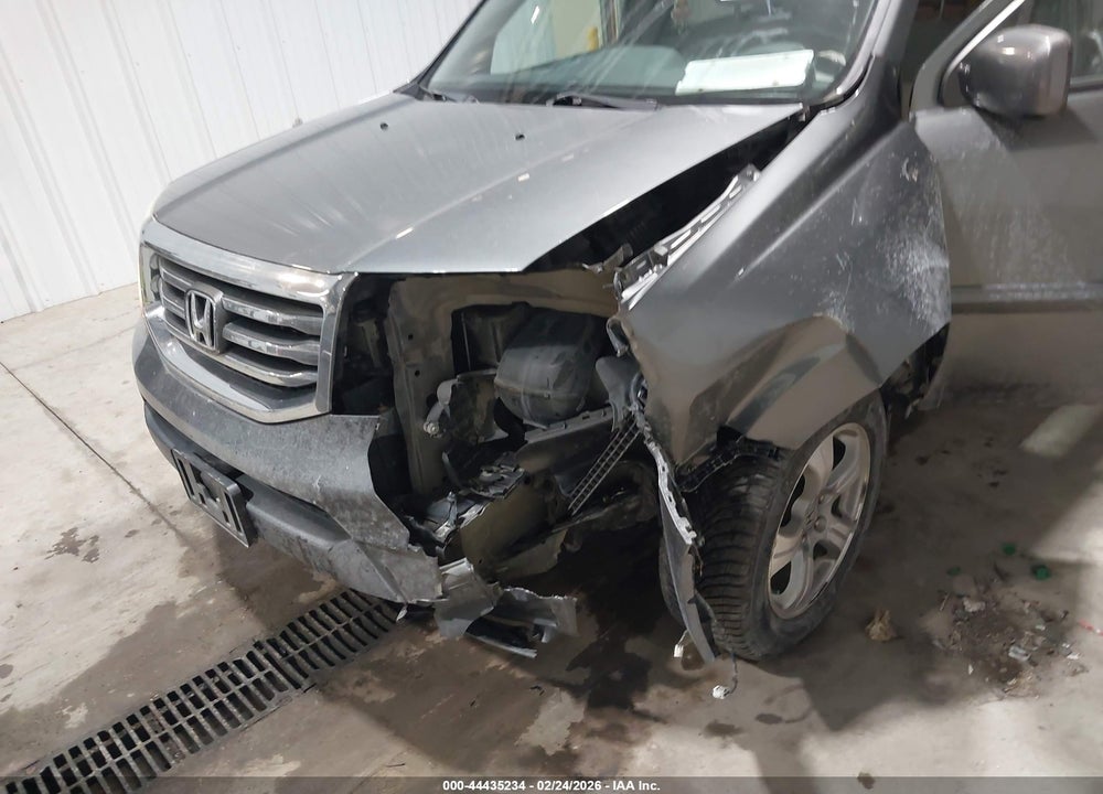 2013 HONDA PILOT EX VIN: 5FNYF4H48DB075343