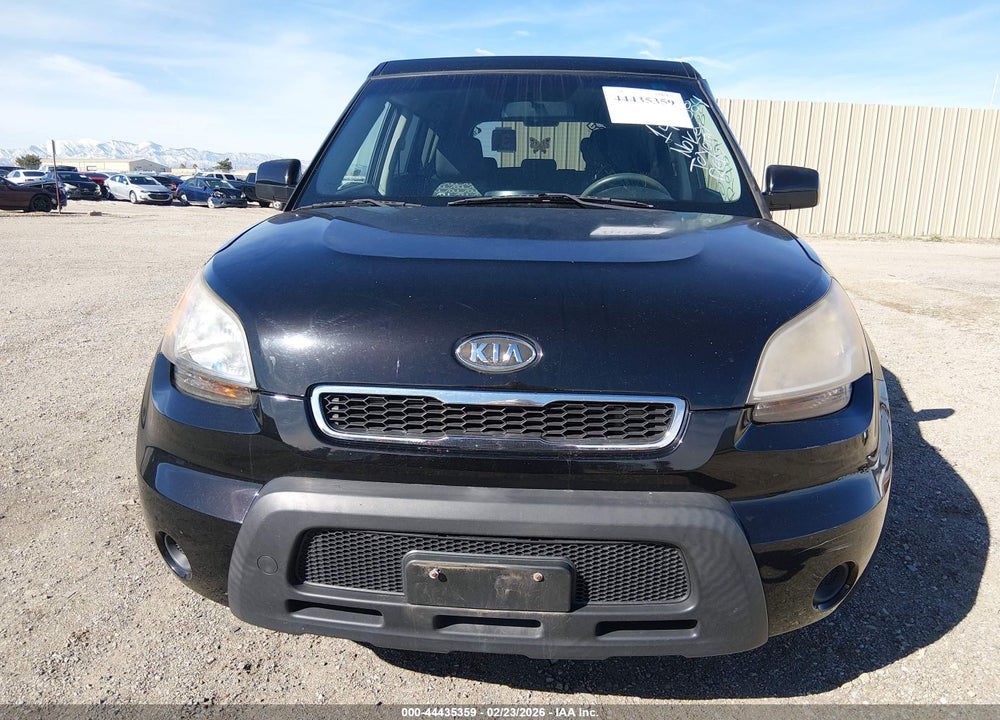 2010 KIA SOUL + VIN: KNDJT2A28A7149384
