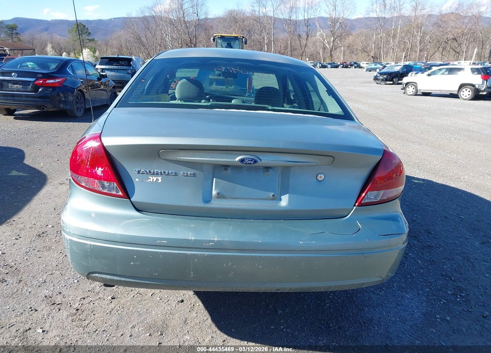 2005 FORD TAURUS SE VIN: 1FAFP53U45A116116