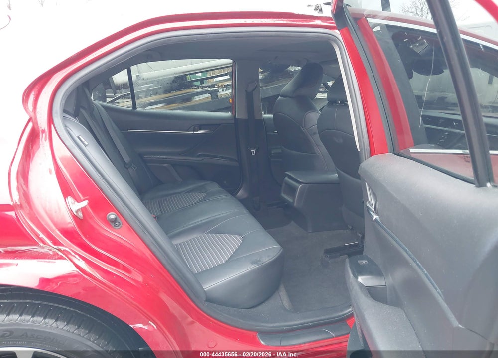 2019 TOYOTA CAMRY SE VIN: 4T1B11HK0KU261122