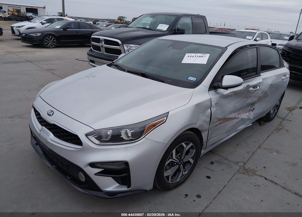 2019 KIA FORTE LXS VIN: 3KPF24AD4KE075758