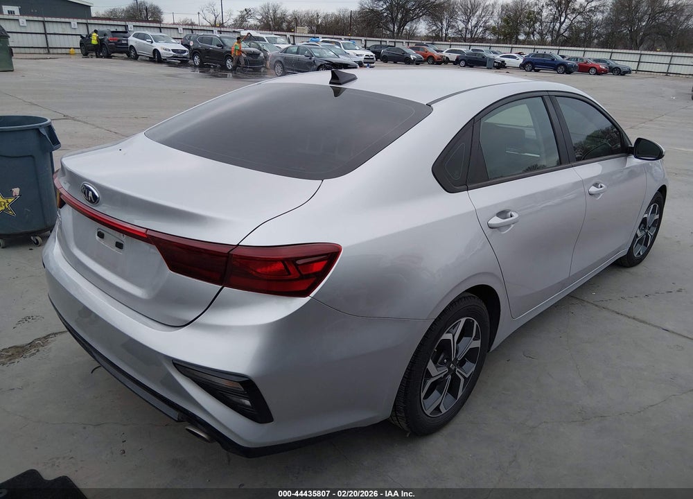 2019 KIA FORTE LXS VIN: 3KPF24AD4KE075758