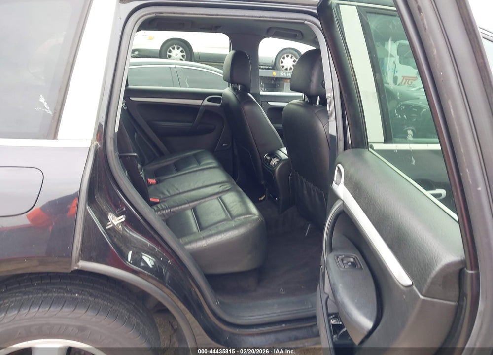 2005 PORSCHE CAYENNE VIN: WP1AA29PX5LA22637