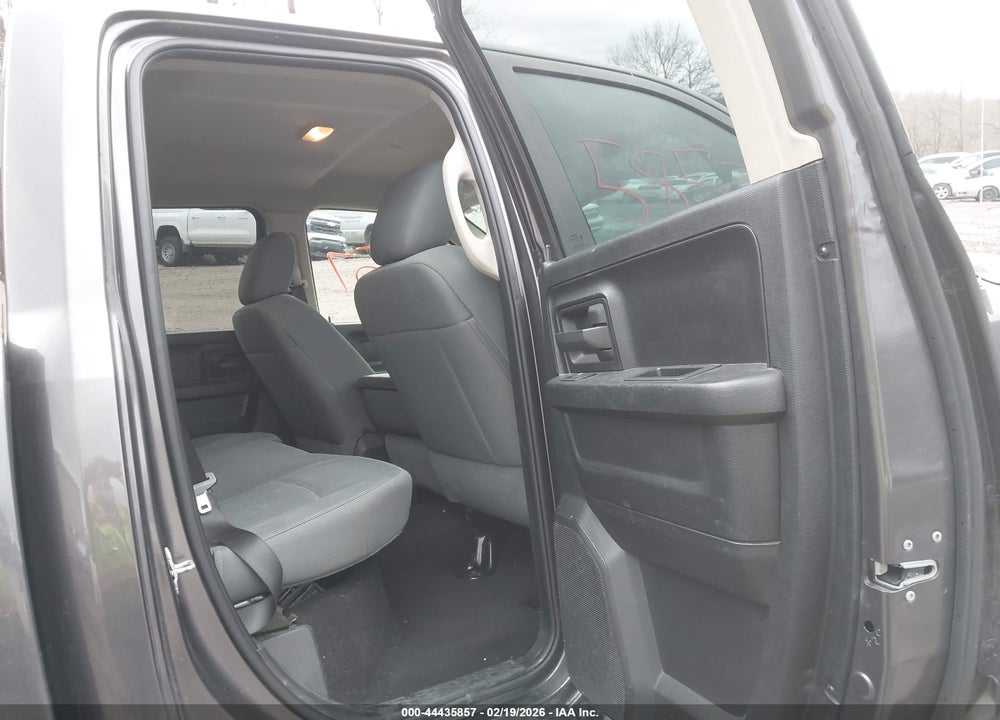 2014 RAM 1500 EXPRESS VIN: 1C6RR7FT3ES282418