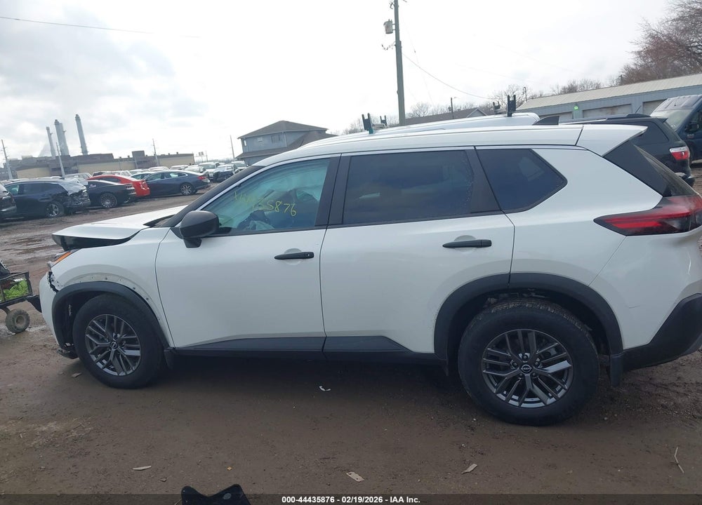 2022 NISSAN ROGUE S INTELLIGENT AWD VIN: 5N1BT3AB3NC674064