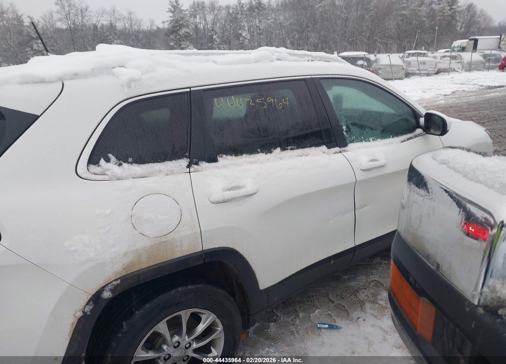 2017 JEEP CHEROKEE LATITUDE 4X4 VIN: 1C4PJMCS1HW531541