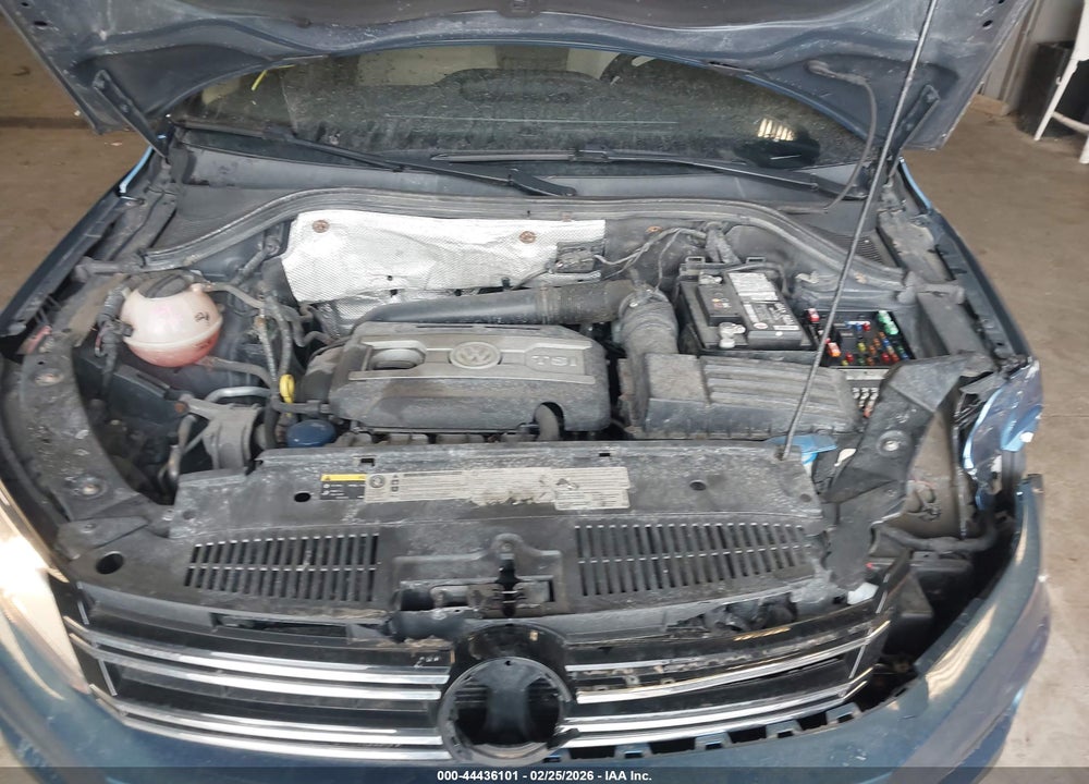 2017 VOLKSWAGEN TIGUAN 2.0T S VIN: WVGBV7AX1HW513017