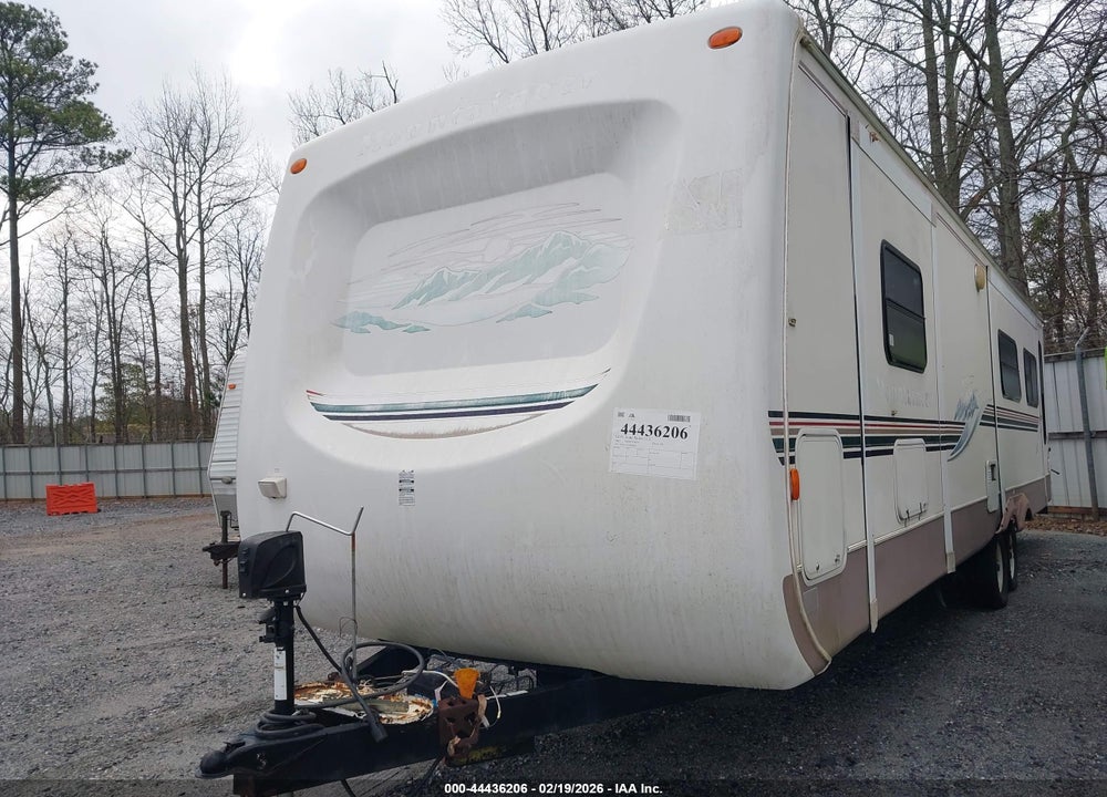 2003 MOUN CT VIN: 4YDT3352232078818