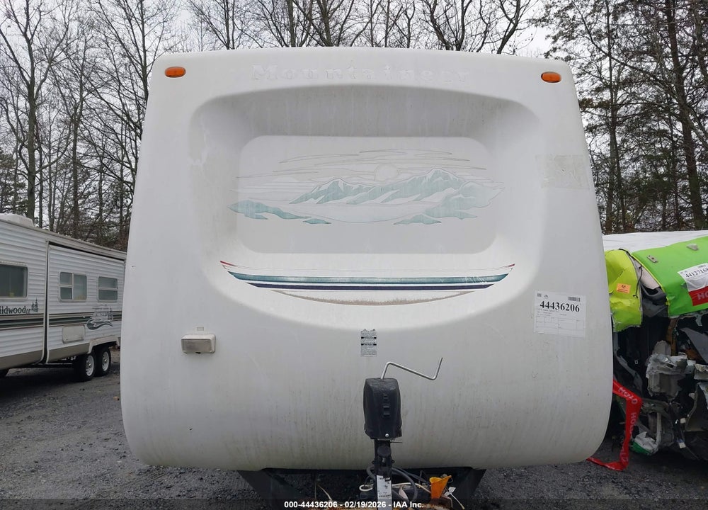 2003 MOUN CT VIN: 4YDT3352232078818