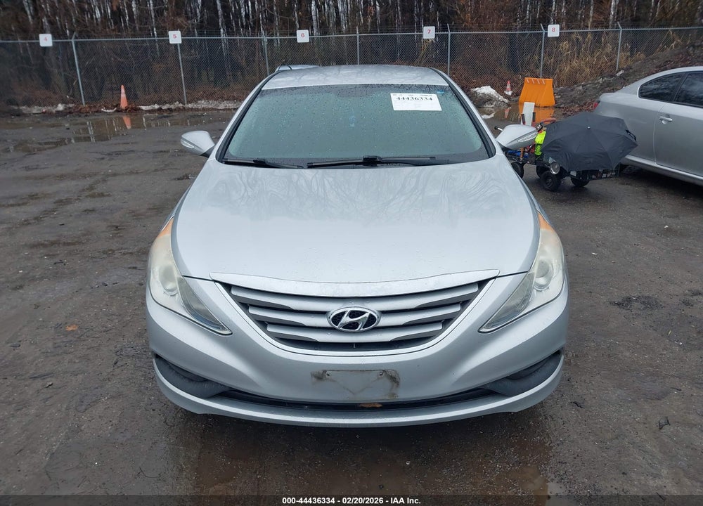 2014 HYUNDAI SONATA GLS VIN: 5NPEB4AC8EH881301