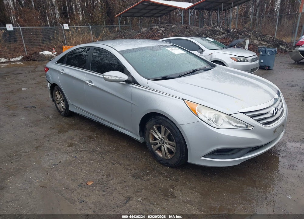 2014 HYUNDAI SONATA GLS VIN: 5NPEB4AC8EH881301
