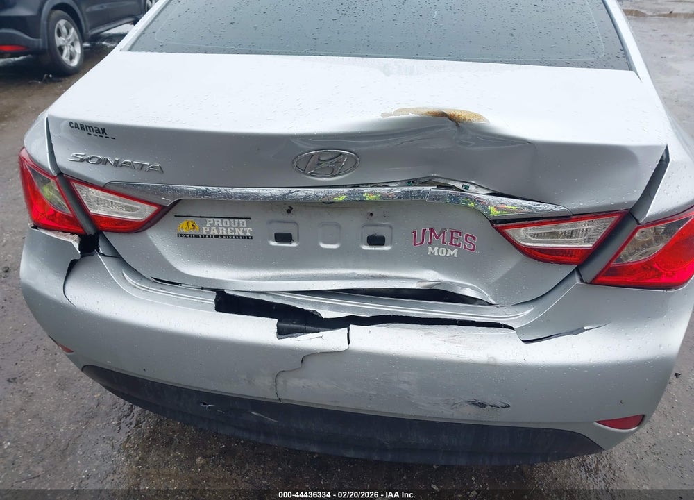 2014 HYUNDAI SONATA GLS VIN: 5NPEB4AC8EH881301