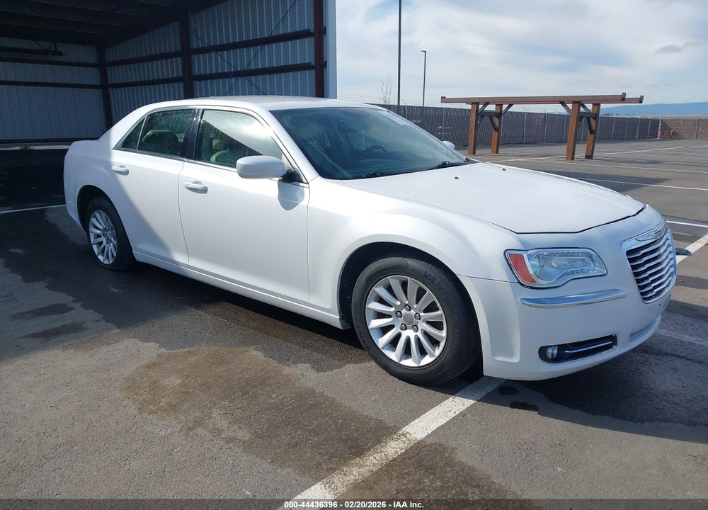 2014 CHRYSLER 300 VIN: 2C3CCAAG5EH354738