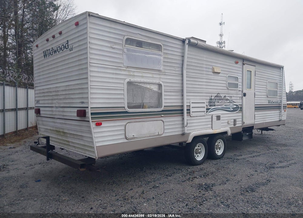 2003 WILDWOOD LE WDT29BHSSLE VIN: 4X4TWDE2X3Y232537