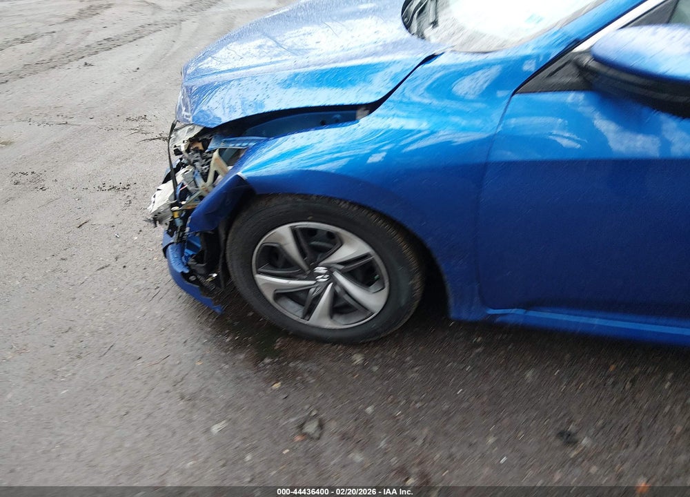 2019 HONDA CIVIC LX VIN: 19XFC2F69KE001599