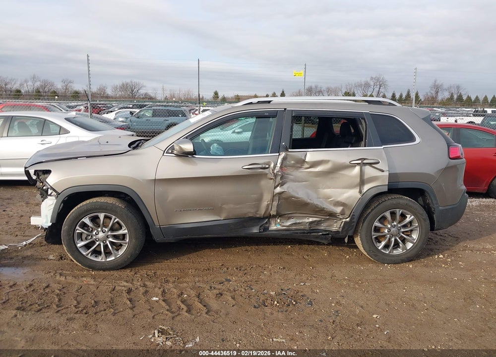 2019 JEEP CHEROKEE LATITUDE PLUS 4X4 VIN: 1C4PJMLX1KD239354