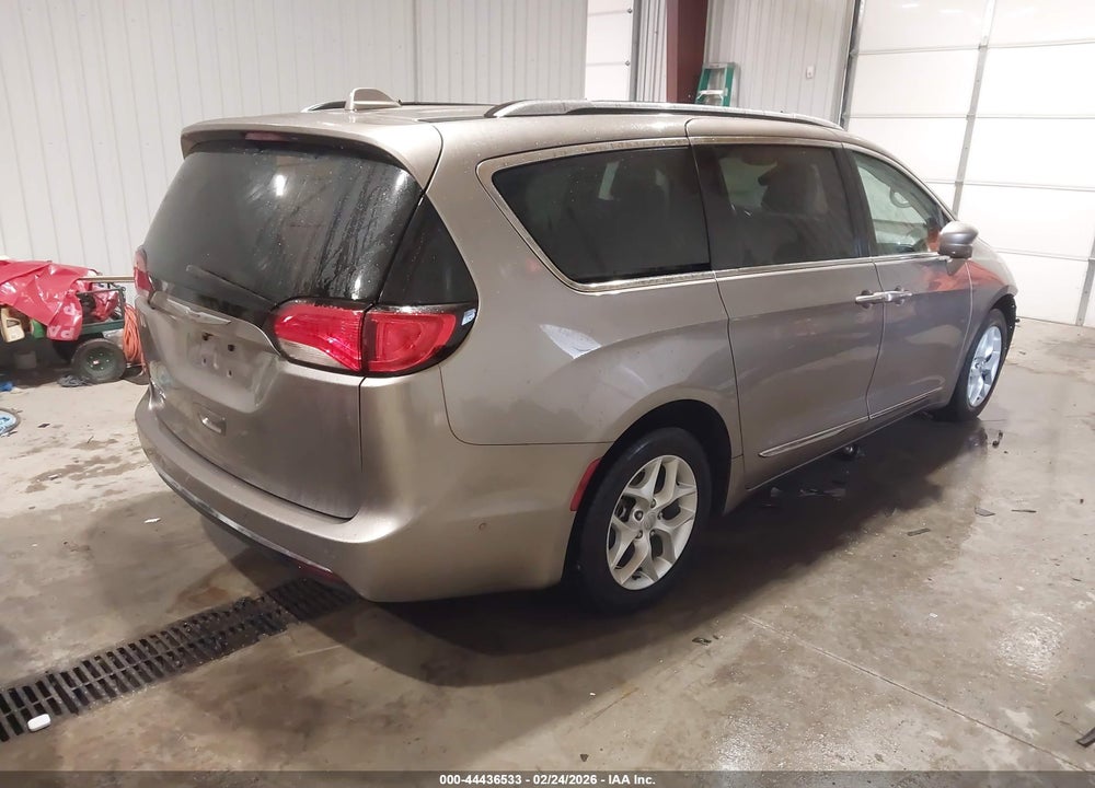 2017 CHRYSLER PACIFICA TOURING-L PLUS VIN: 2C4RC1EG6HR614272