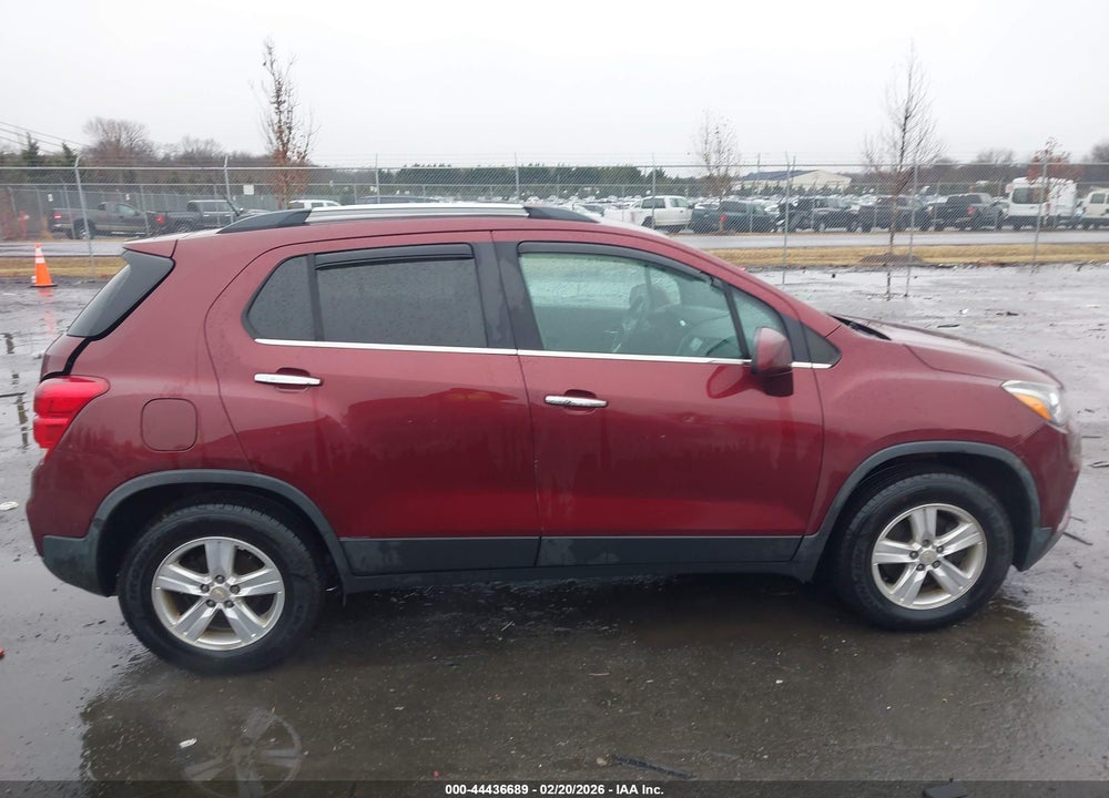 2017 CHEVROLET TRAX LT VIN: 3GNCJPSB7HL190578