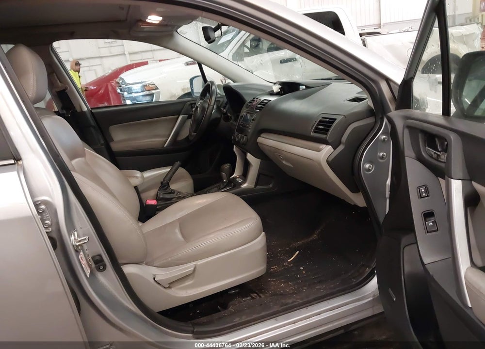 2015 SUBARU FORESTER 2.5I TOURING VIN: JF2SJAUCXFH533064