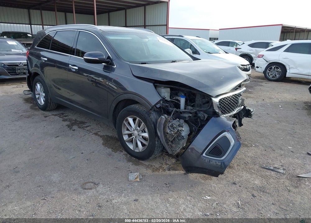 2016 KIA SORENTO LX VIN: 5XYPG4A30GG163312