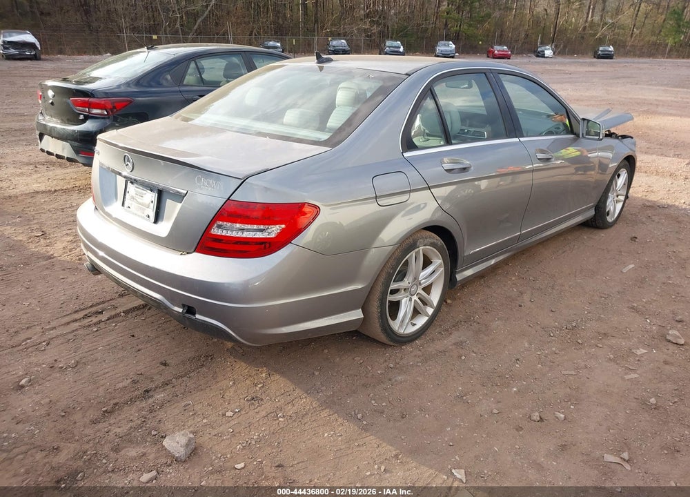2013 MERCEDES-BENZ C 250 SPORT VIN: WDDGF4HB2DG129662