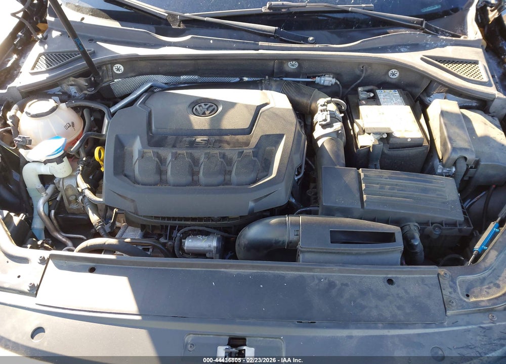 2018 VOLKSWAGEN PASSAT 2.0T SEL PREMIUM VIN: 1VWCA7A32JC048379