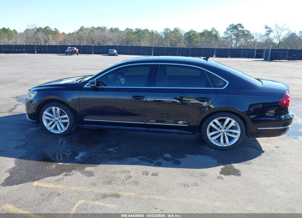 2018 VOLKSWAGEN PASSAT 2.0T SEL PREMIUM VIN: 1VWCA7A32JC048379