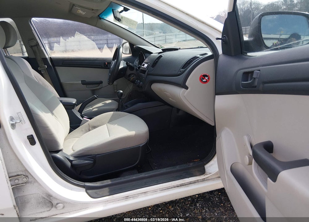 2011 KIA FORTE LX VIN: KNAFT4A24B5341851