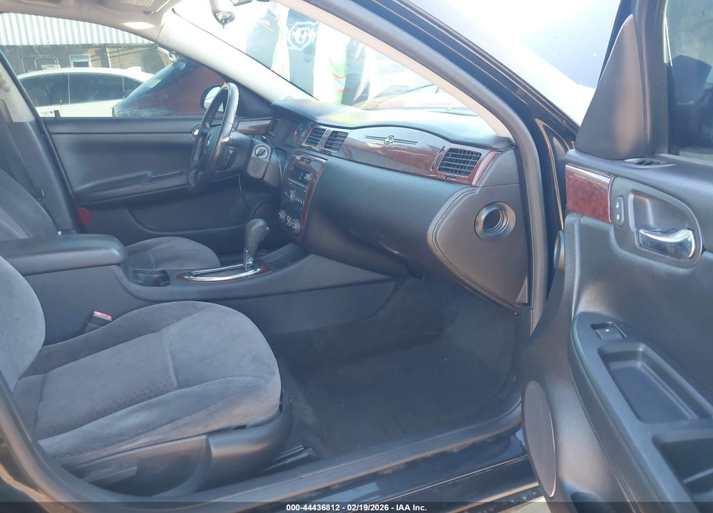 2011 CHEVROLET IMPALA LT VIN: 2G1WG5EK4B1303599