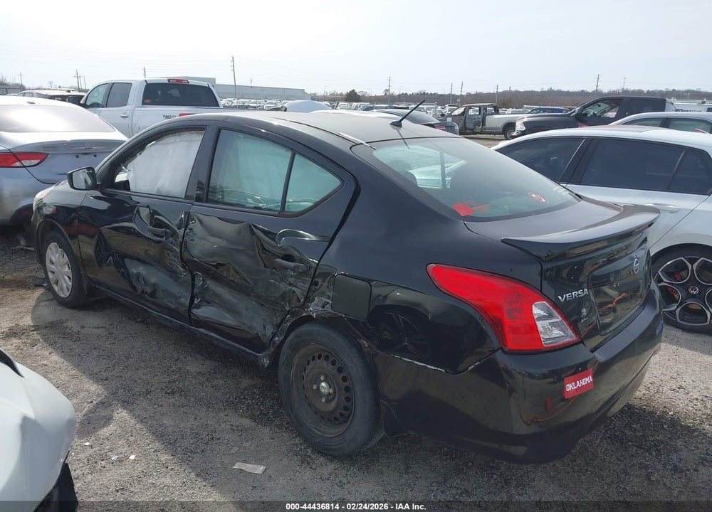 2018 NISSAN VERSA 1.6 S+ VIN: 3N1CN7AP8JL857404
