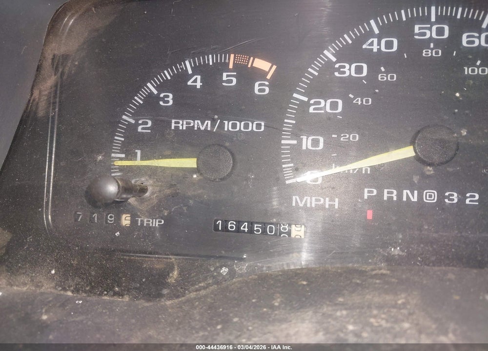 1996 GMC YUKON VIN: 1GKEC13R6TJ705059