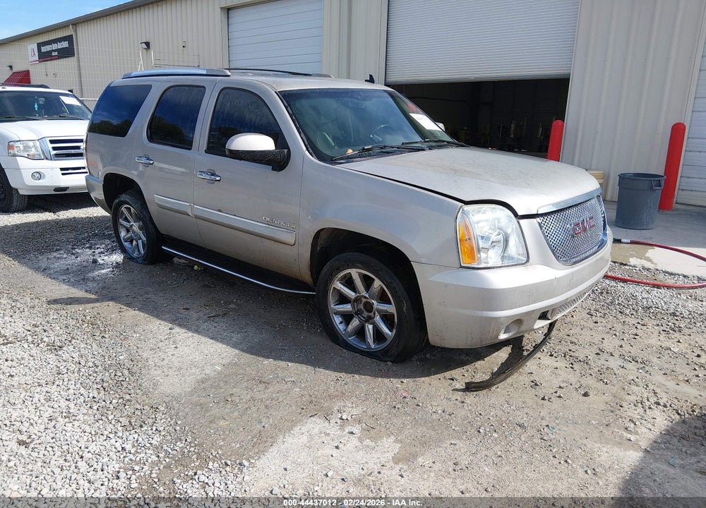 2007 GMC YUKON DENALI VIN: 1GKFK63807J235466
