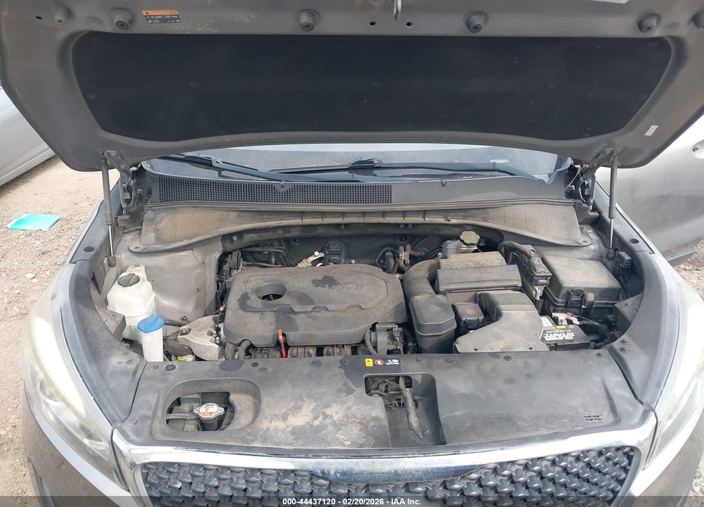 2016 KIA SORENTO 2.4L L VIN: 5XYPG4A3XGG186144