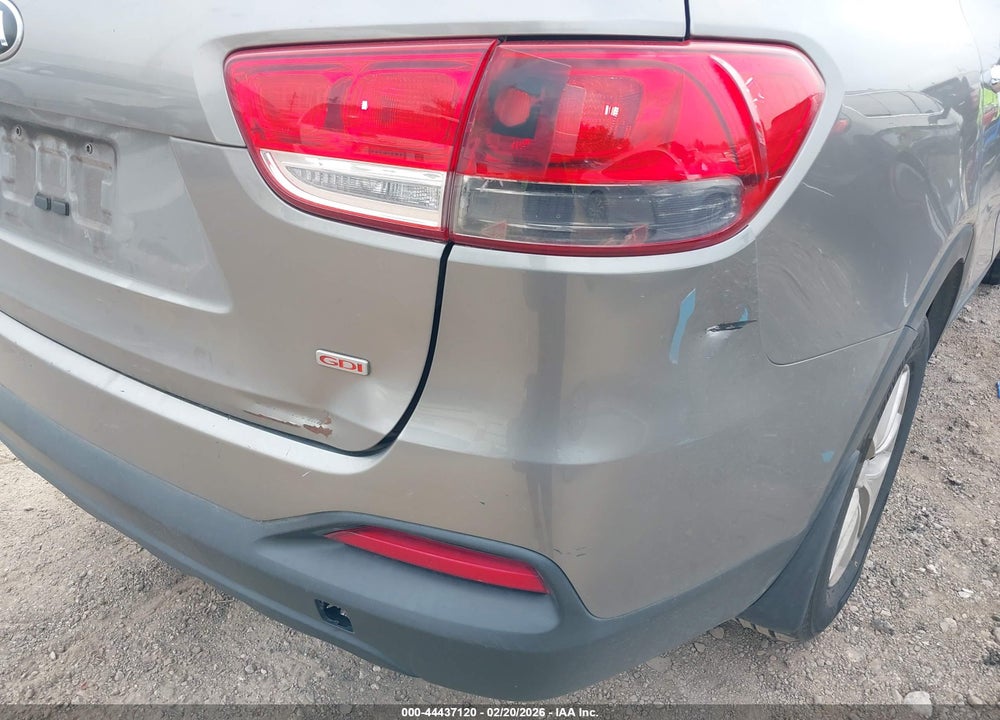 2016 KIA SORENTO 2.4L L VIN: 5XYPG4A3XGG186144