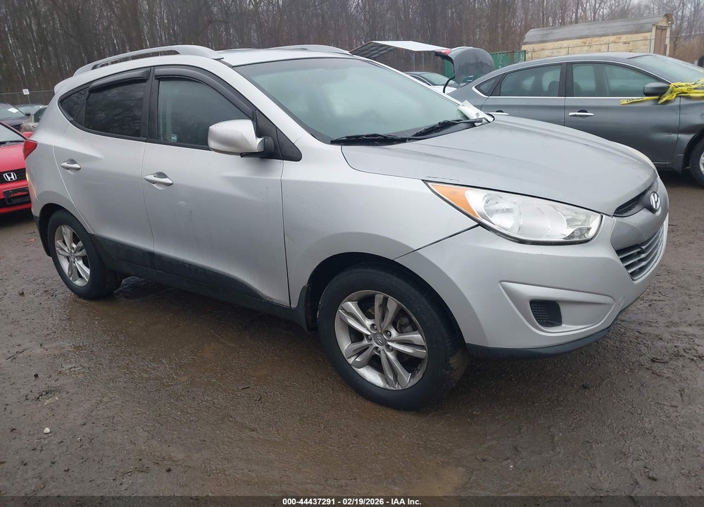 2011 HYUNDAI TUCSON GLS VIN: KM8JU3AC5BU136425