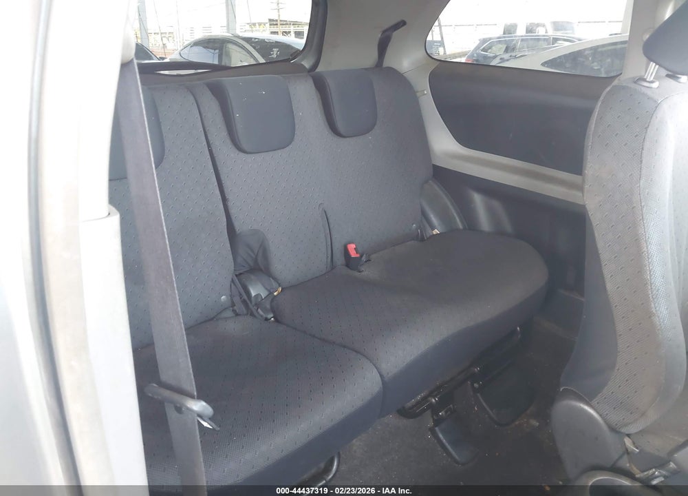 2009 TOYOTA YARIS VIN: JTDJT903795233867