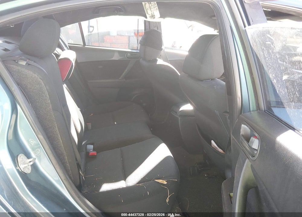 2011 MAZDA 3 VIN: JM1BL1UG4B1447554