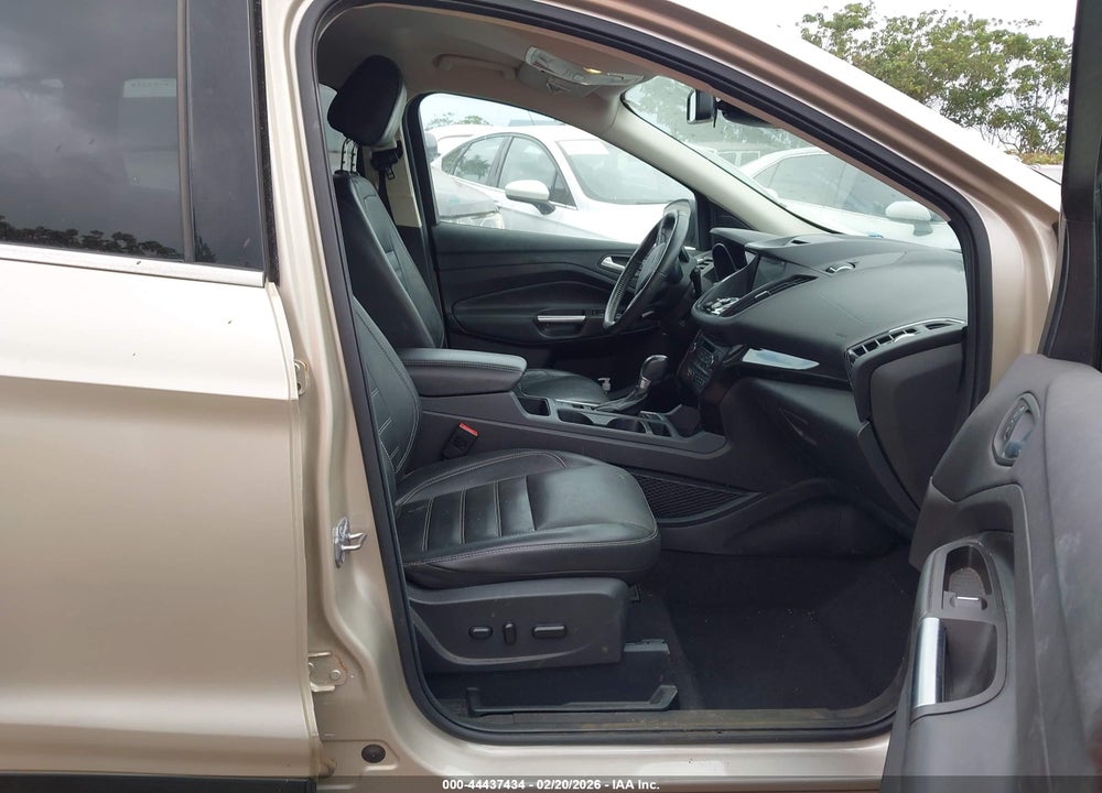2017 FORD ESCAPE TITANIUM VIN: 1FMCU9JD5HUC90033