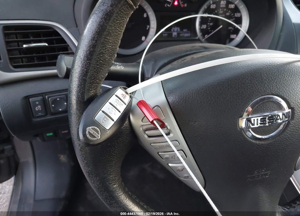 2015 NISSAN SENTRA SV VIN: 3N1AB7AP6FY248371
