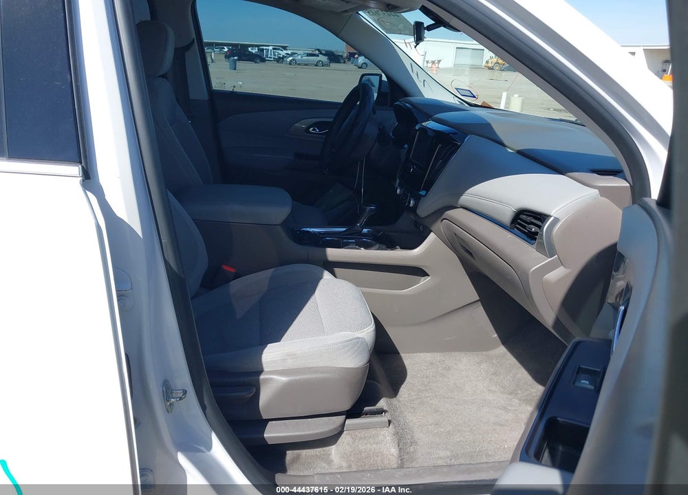 2018 CHEVROLET TRAVERSE 1LT VIN: 1GNERGKW5JJ194078