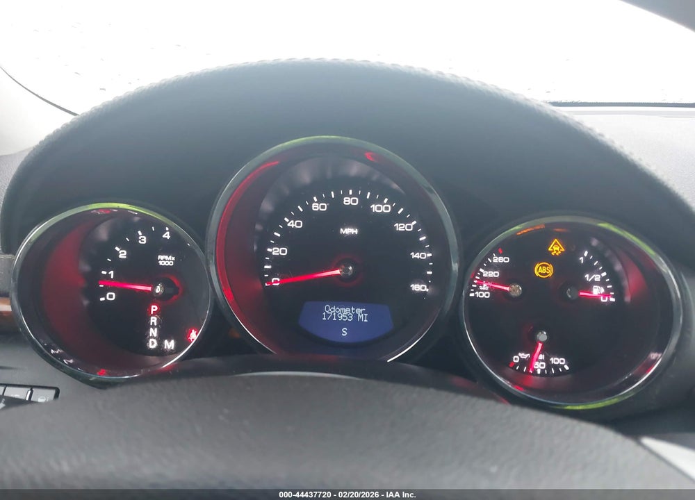 2010 CADILLAC CTS LUXURY VIN: 1G6DH5EGXA0111205