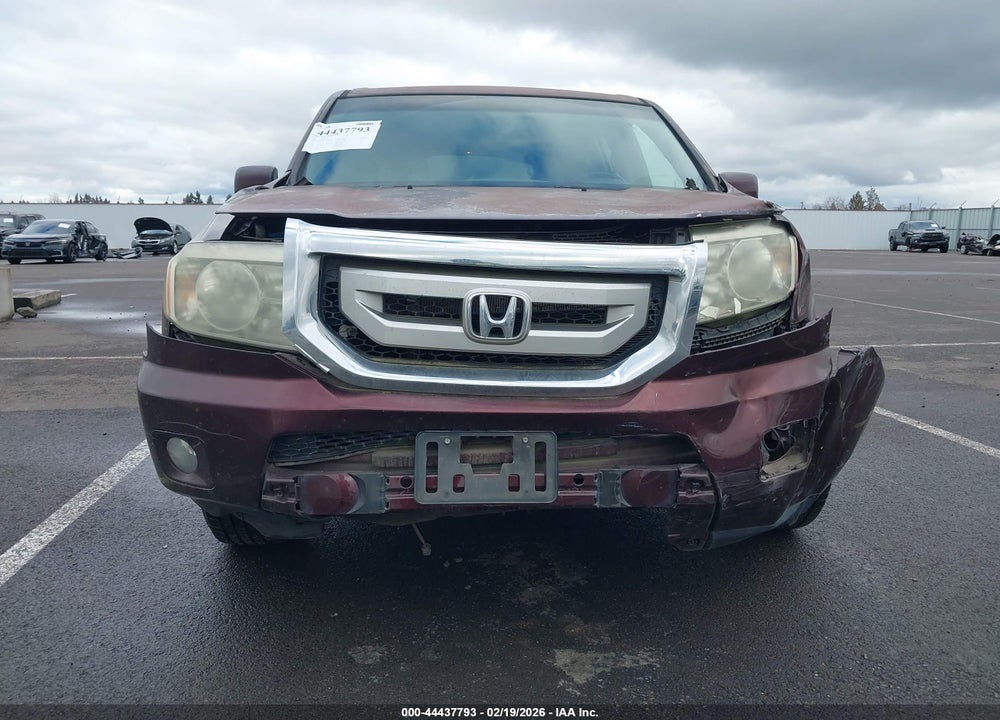 2011 HONDA PILOT EX-L VIN: 5FNYF4H57BB038791
